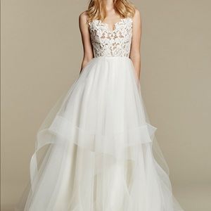 Hayley Paige Halo Wedding Gown